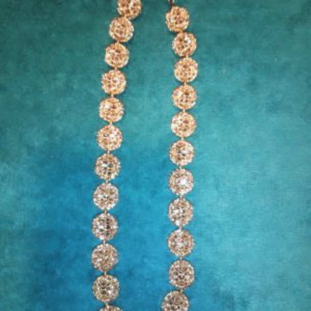 Women's necklace